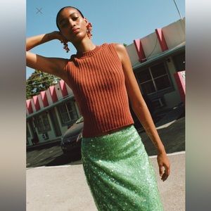 Zara Knit Top- Tie Back Russet Sz Large